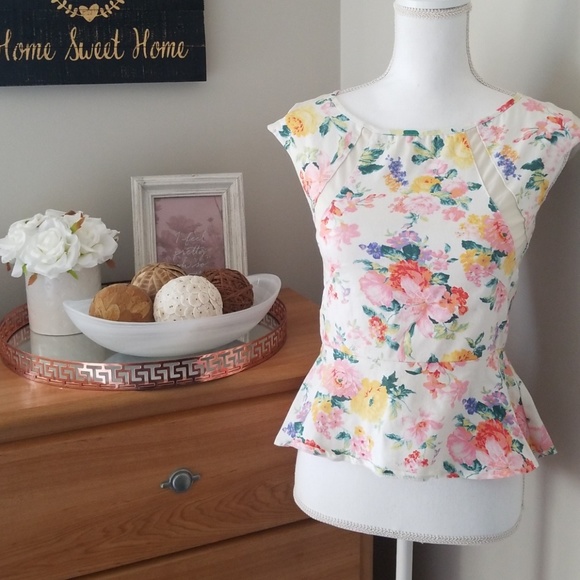 Mustard seed floral peplum top - Picture 1 of 6